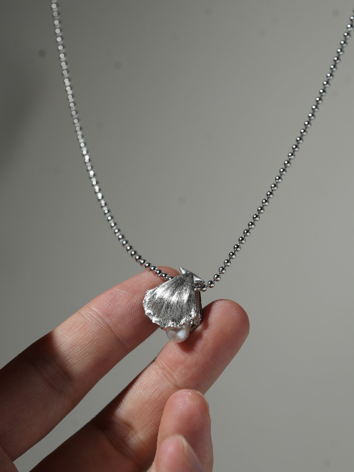 Handcrafted Shell Pendant Necklace with Freshwater Pearl