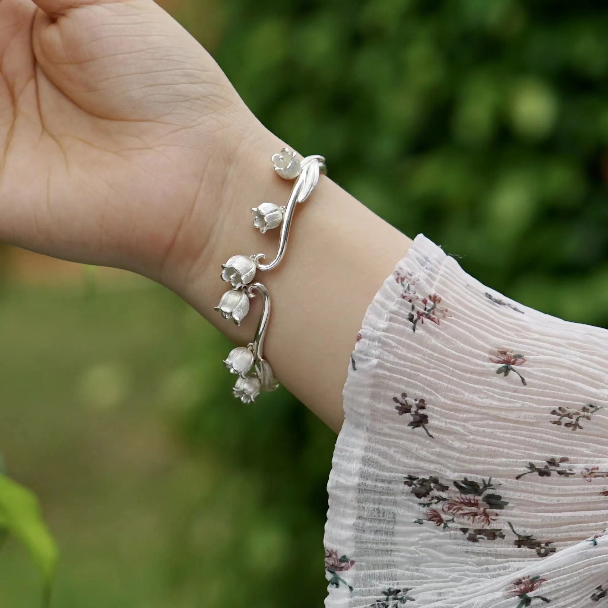 Fragrant Orchid Bracelet