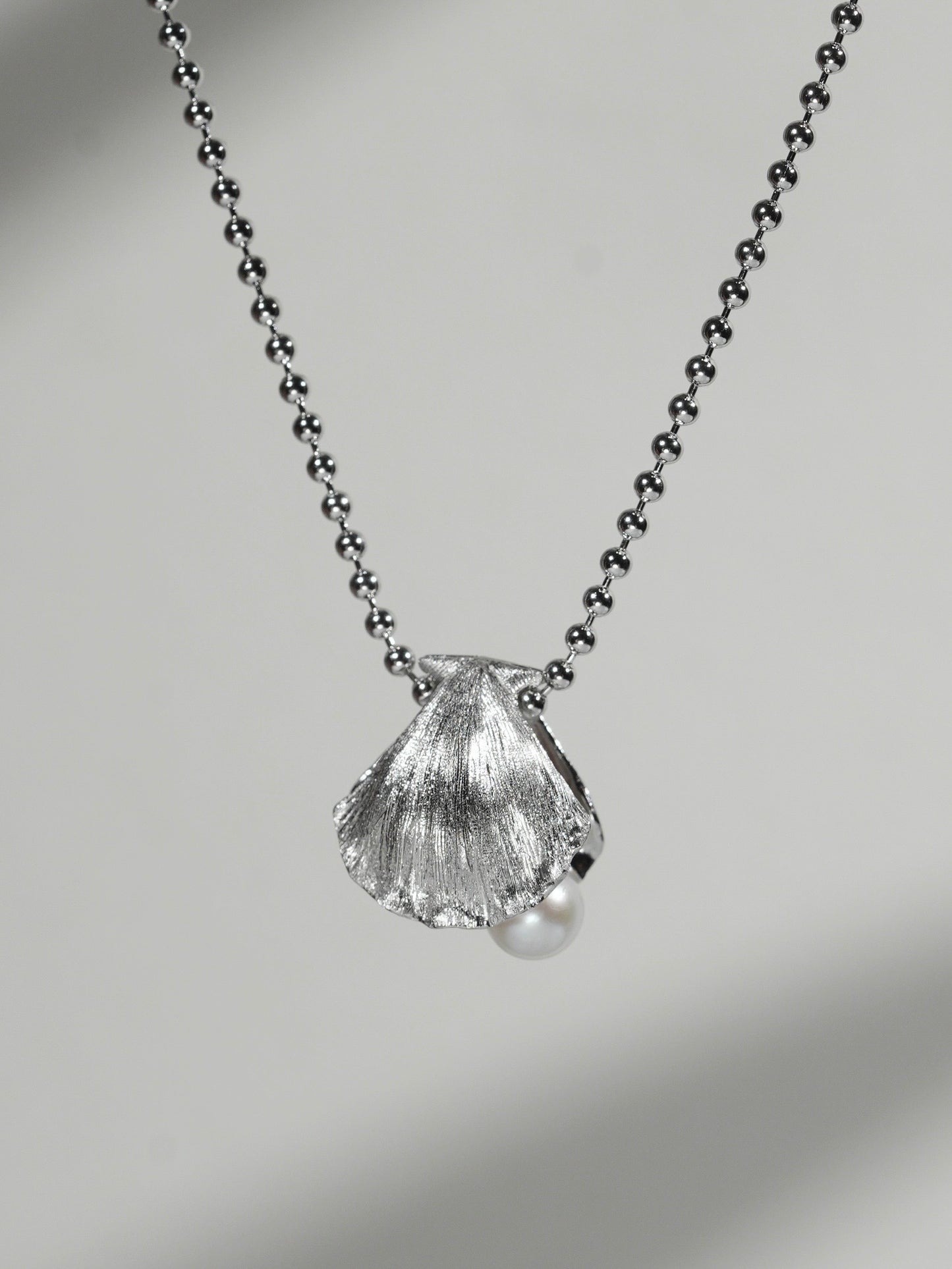 Handcrafted Shell Pendant Necklace with Freshwater Pearl