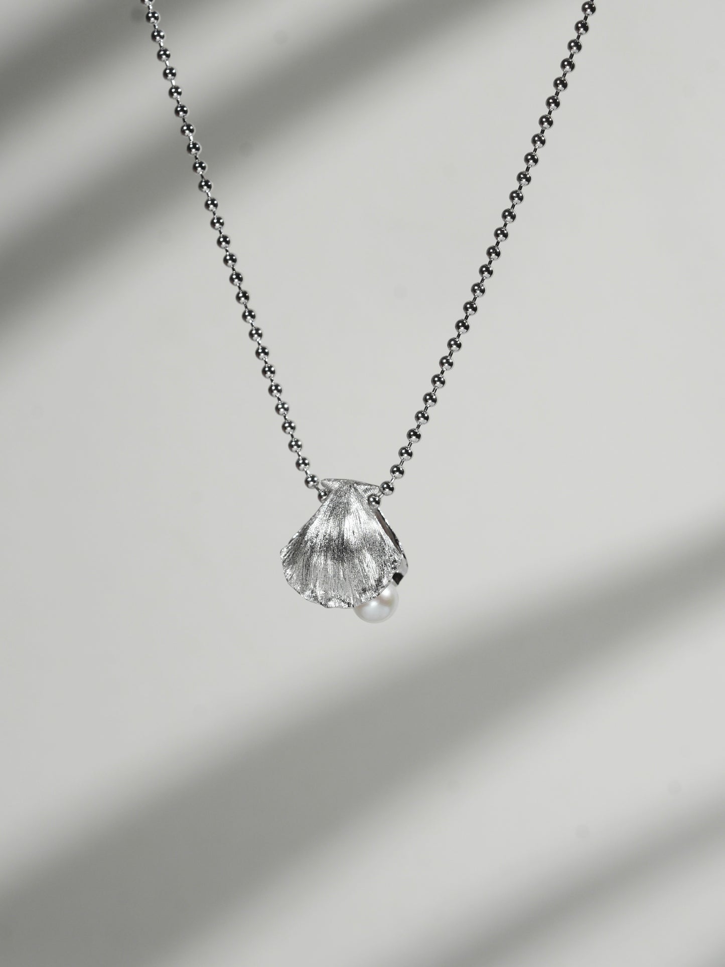 Handcrafted Shell Pendant Necklace with Freshwater Pearl